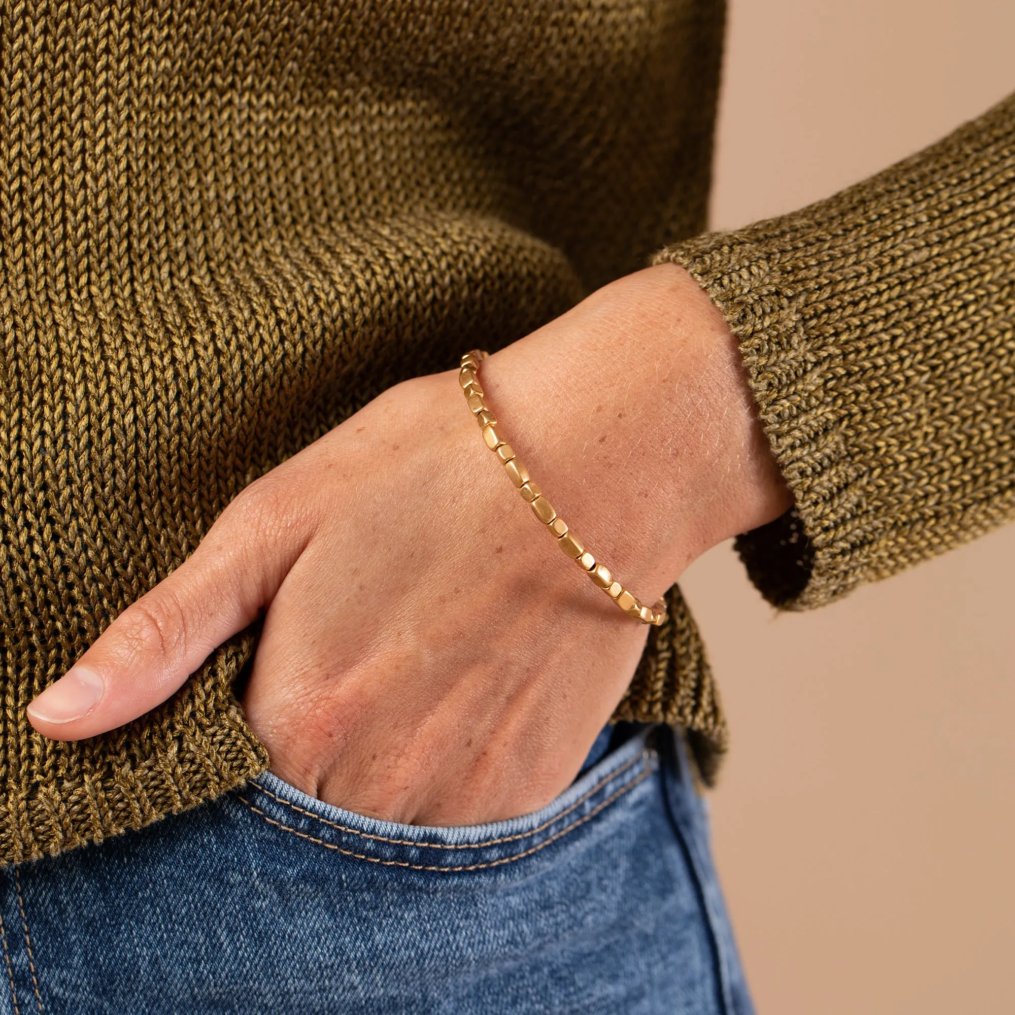 Elegance Metal Beaded Bangle