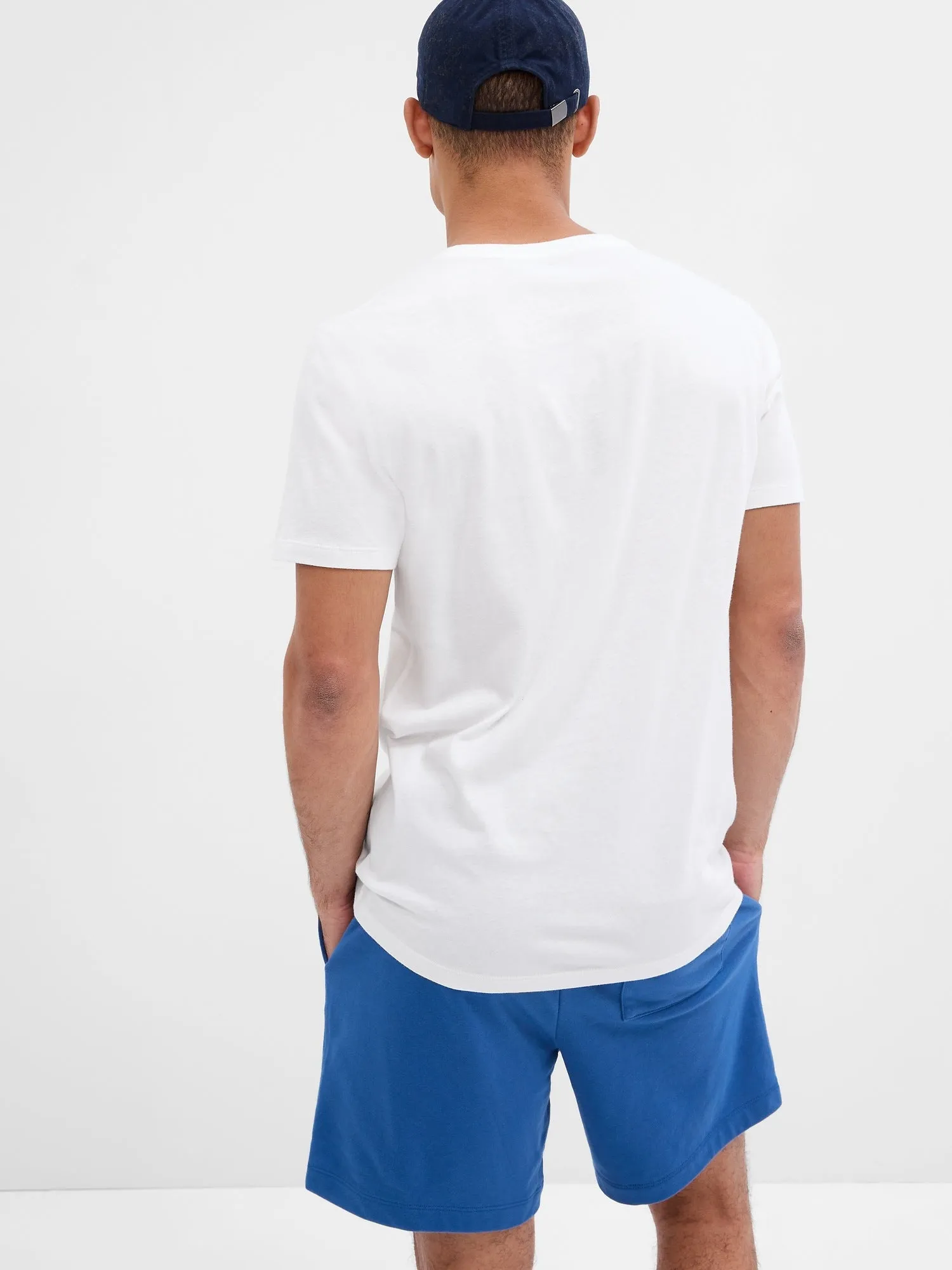 Gap Logo V-Neck T-Shirt