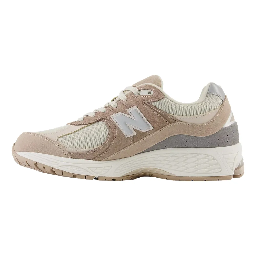 NEW BALANCE 2002R-BROWN