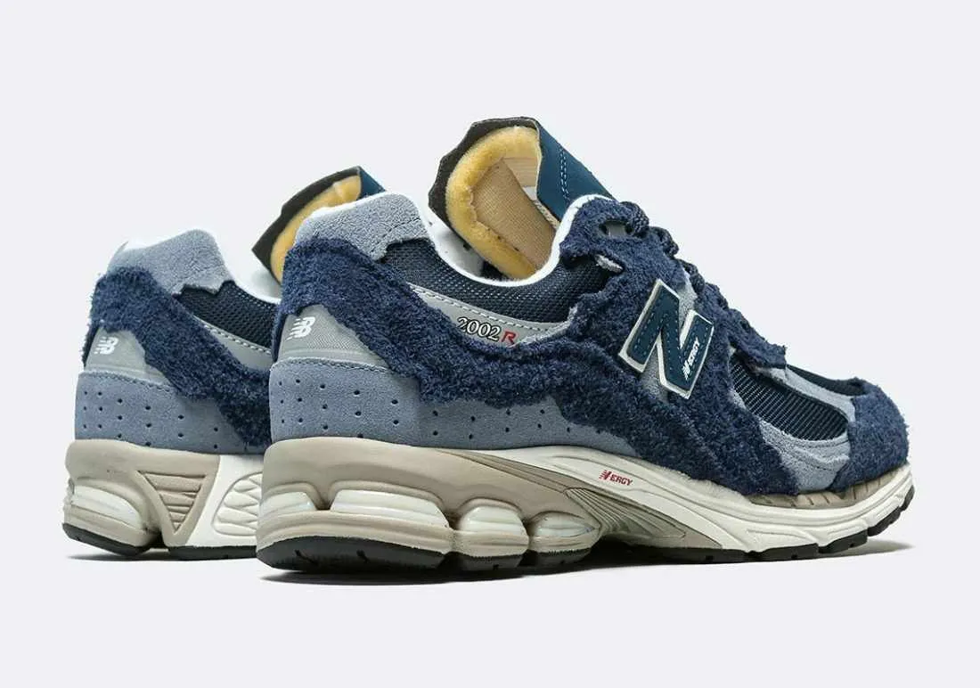 New Balance 2002R Protection Pack Navy Grey