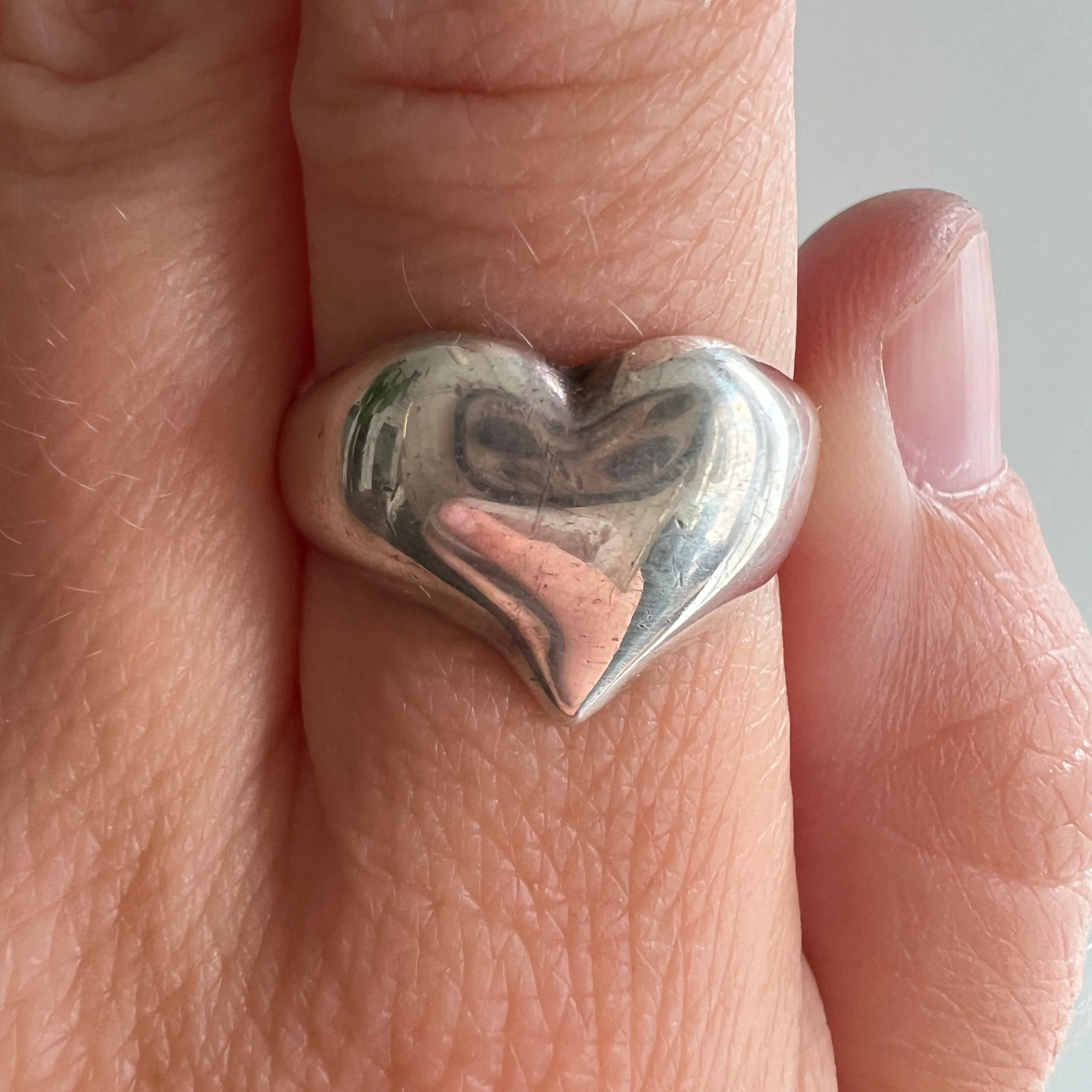 V I N T A G E // puffy love / sterling silver puffy heart ring / size 8.25